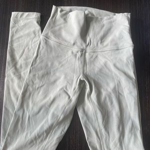 Lulu Lemon Leggings - Light green (2)